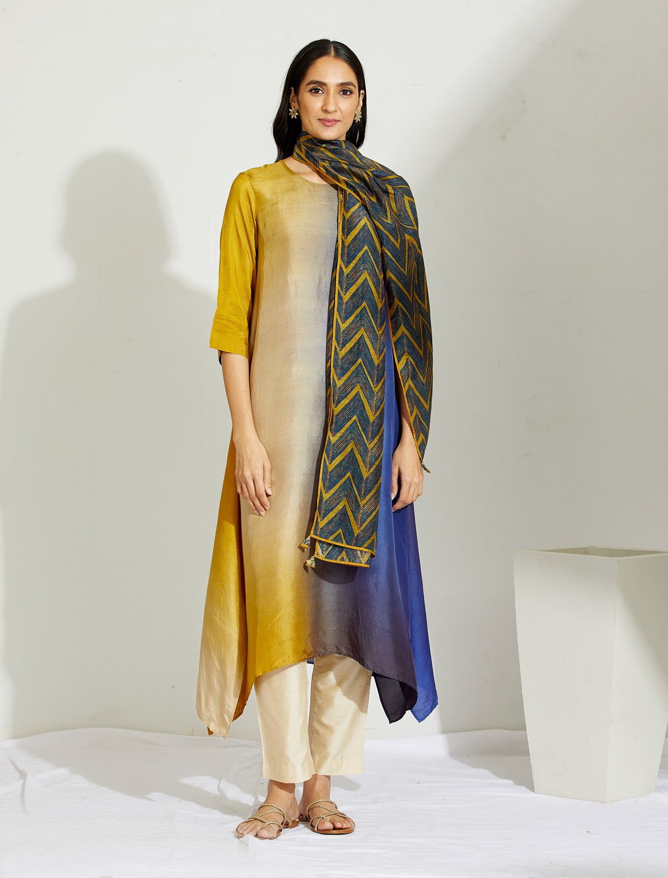 Yellow Royal Blue Asymmetric Dupion Silk Ombre Kurta With Silk Printed Stole